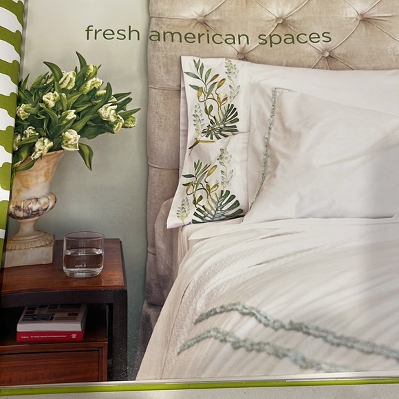 Coffee Table Interior Design Home Decor Book “Fresh American Spaces” Annie Selke - Picture 12 of 16